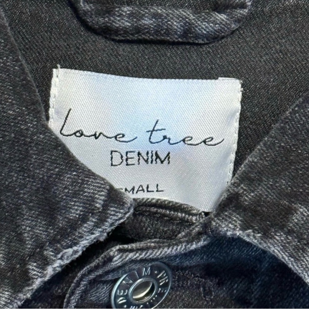 Classic Black Color Denim Jacket - Picture 5 of 5